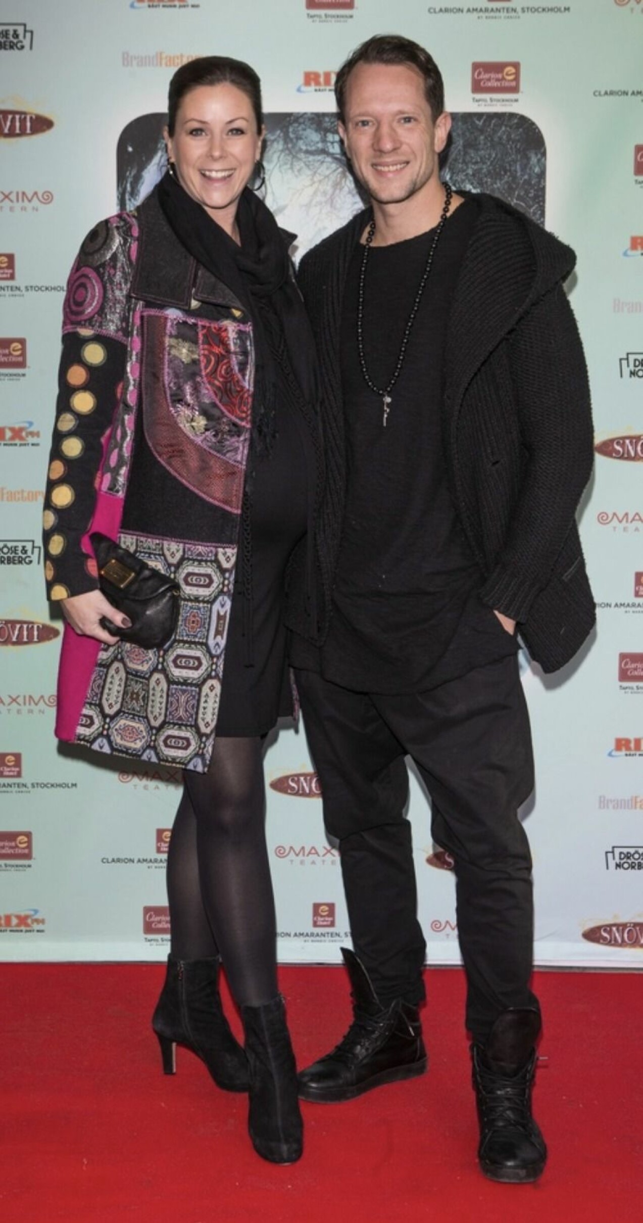 Helena Fransson och Tobias Wallin. Tobias Wallin och sambon Helena Fransson på röda mattan