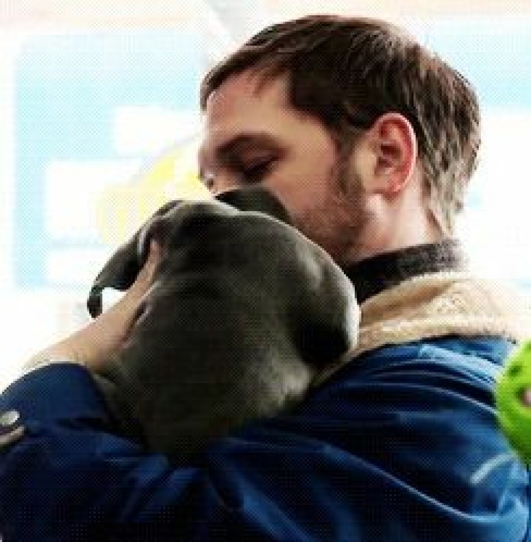 Via: <a href="http://giphy.com/search/tom-hardy" target="_blank" rel="noopener">Giphy</a> http://giphy.com/search/tom-hardy