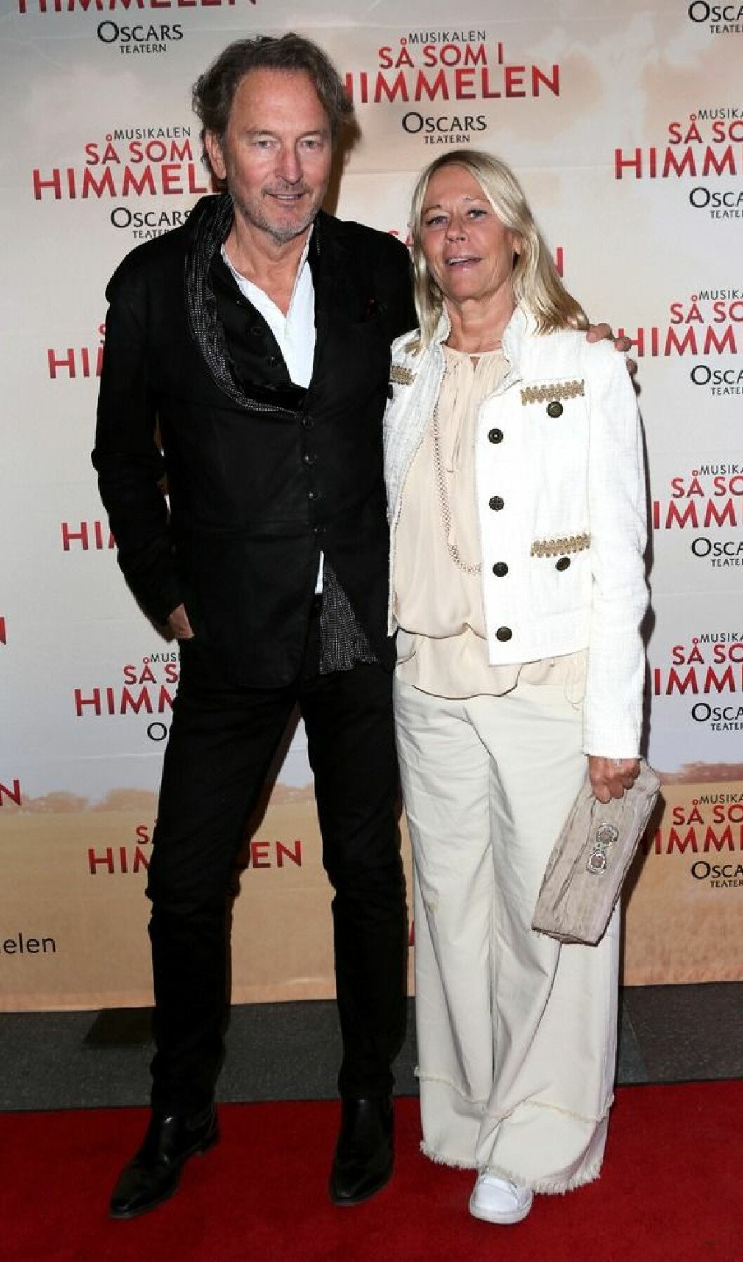 FOTO: Charlotte Brunzell/TT Tomas Ledin och frun Marie Ledin på premiären av Så som i himmelen