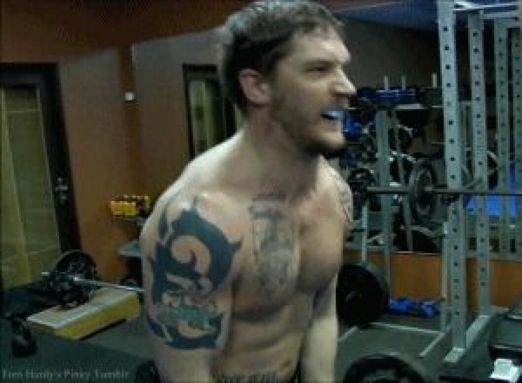 Via: <a href="http://tomhardygifs.tumblr.com/" target="_blank" rel="noopener">Tumblr</a> tomtom-hardy-tumb-1gif