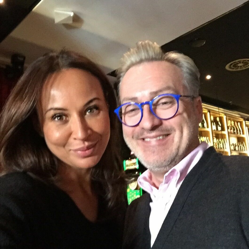 Hänts reporter Lotta Gray med sköna Tony Irving.
