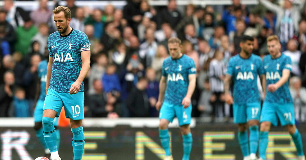 Tottenhamspelarna, med Harry Kane i främsta ledet, betalar för supportrarnas biljetter efter fiaskot mot Newcastle. Betalar för fansens biljetter efter fiaskot
