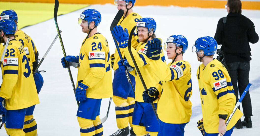 Tre Kronor efter den tredje raka segermatchen i VM. Nu går man för den fjärde. Tre Kronor går för fjärde raka – Ungern väntar