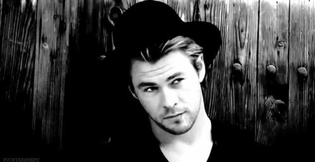 Via: <a href="http://justcallmeahouseelf.tumblr.com/post/57339584801/chris-hemsworth-gif-hunt" target="_blank">Tumblr</a> tumblr_inline_mqx63clJVG1qz4rgp