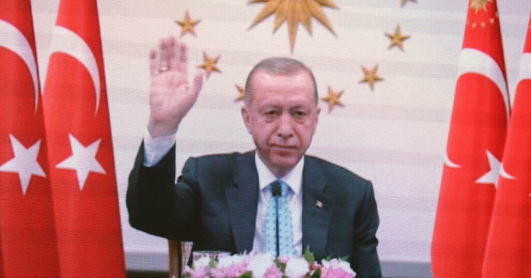 Turkiets president Recep Tayyip Erdogan har problem med hälsan och tvingats ställa in flera framträdanden. Arkivbild. Erdogan ställer in – för tredje dagen i rad