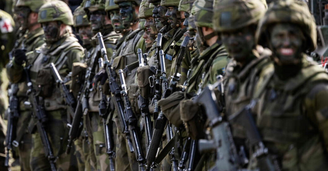 Under den stora militärövningen Aurora 23 var det full fart, men för att ha tillräckligt med sådant som kängor och regnställ framöver till värnpliktiga och anställda ställer armén in viss repetitionsutbildning under hösten. Arkivbild. Armén ställer in repövningar - saknas kängor