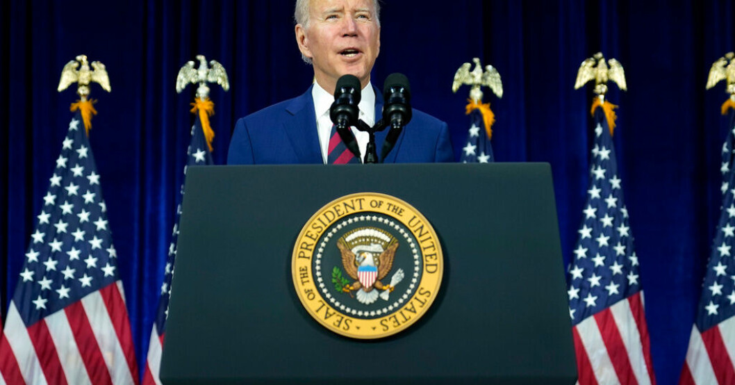 USA:s president Joe Biden håller sitt tal i Monterey Park i Kalifornien. Biden vill se ny vapenlag: "Gör något stort"