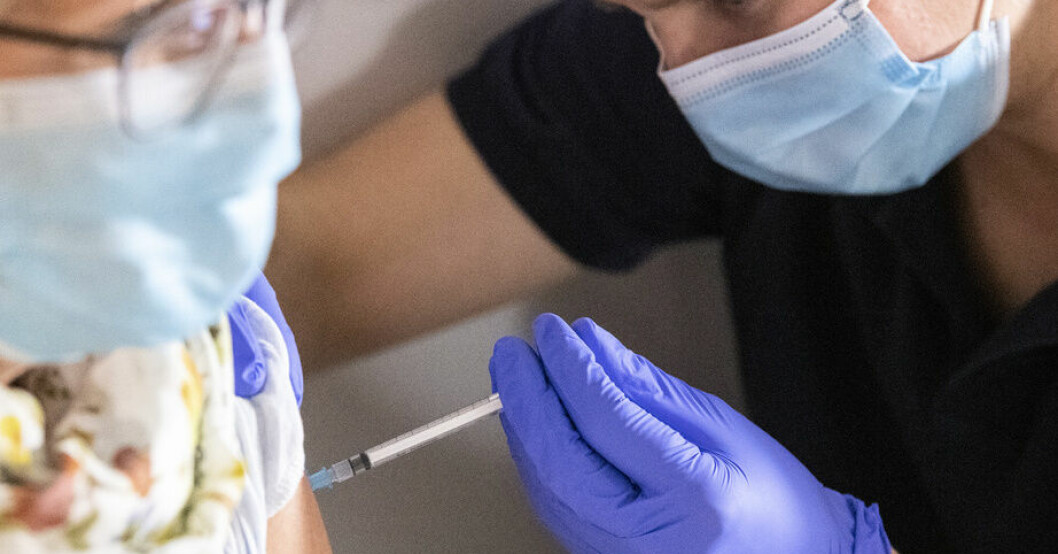Vaccinering mot covid-19 ledde inte till så svåra mensrubbningar att kvinnor sökte läkarvård enligt en svensk studie. Arkivbild. Inte fler svåra mensrubbningar efter covidvaccin