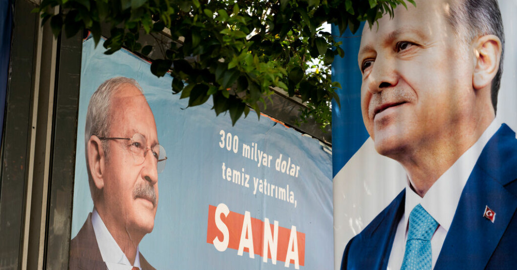 Valaffischer med oppositionspartiet CHP:s presidentkandidat Kemal Kiliçdaroglu och regeringspartiets AKP presidentkandidat Recep Tayyip Erdogan. Det här behöver du veta om det turkiska valet