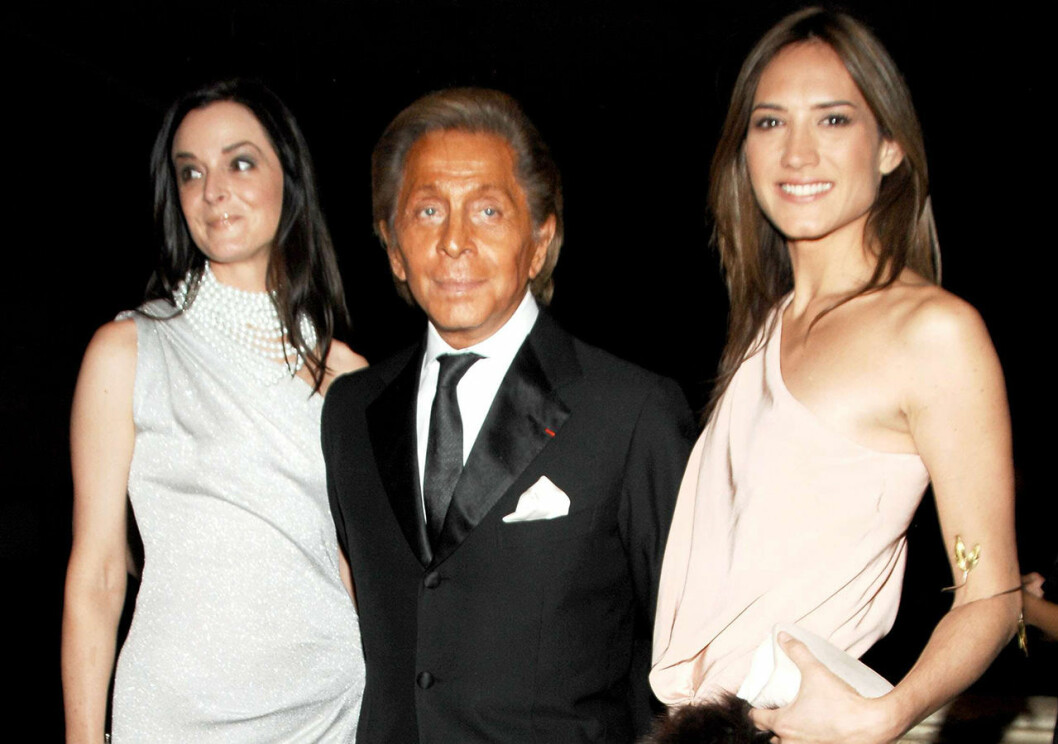 Chris O’Neills ex-flickvän Annie Churchill med Valentino Garavani och Zani Gugelmann på en tillställning i New York 2008. <strong>Foto: TT.</strong> Chris O'Neills ex-flickvän Annie Churchill med Valentino Garavani och Zani Gugelmann.