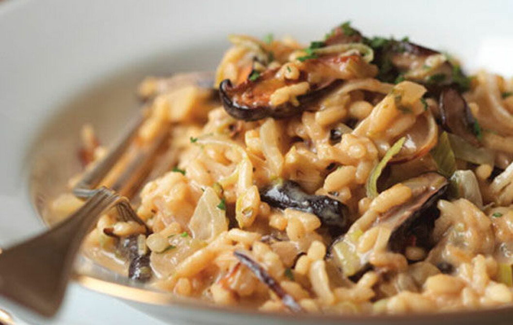 Källa: <a href="http://www.bonappetit.com/recipe/risotto-with-leeks-shiitake-mushrooms-and-truffles" target="_blank" rel="noopener">bonappetit.com</a> vegetarian_mat_recept_09