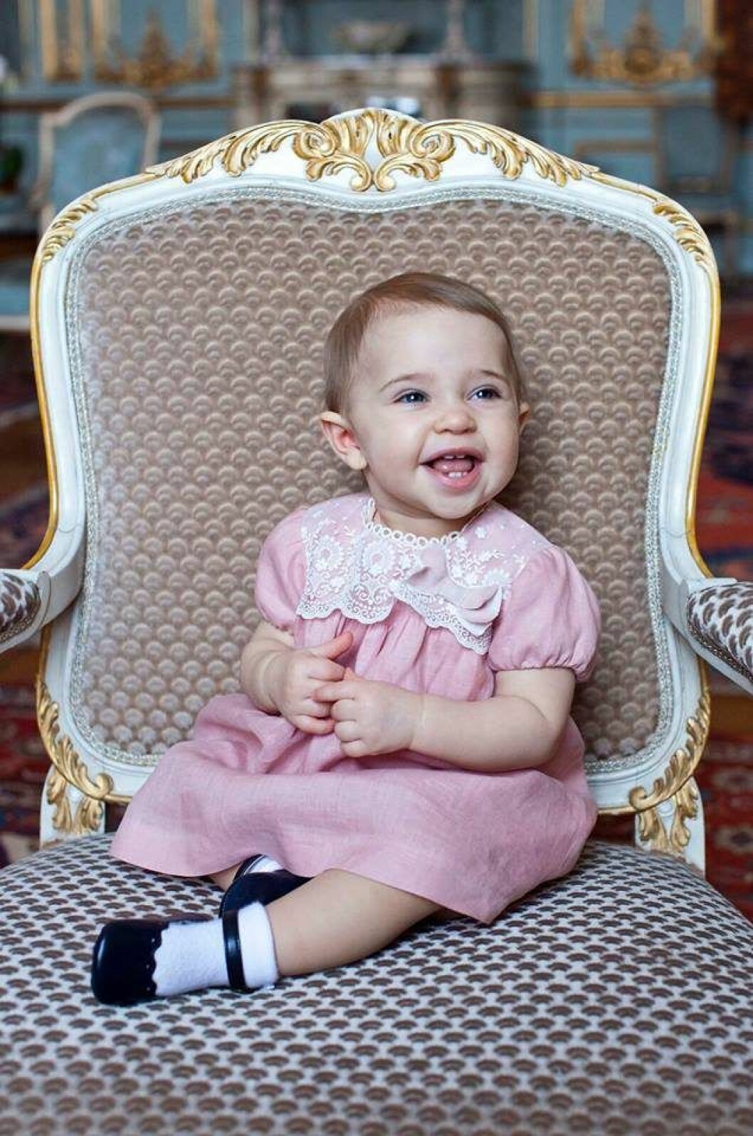 Via: <a href="https://www.facebook.com/PrincessMadeleineOfSweden/photos/pb.196508567153255.-2207520000.1429605404./560612217409553/?type=3&theater">Facebook</a>