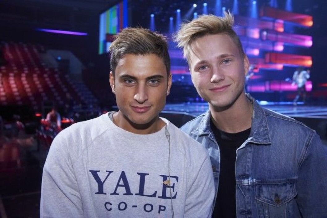 Samir Badran och Viktor Frisk berättar öppenhjärtigt om sin ADHD. Foto: Stella Pictures MALMÖ 2015-02-12. Melodifestivalen 2015, deltävling 2 i Malmö Arena. Presskonferens med de 7 deltagarna. På bilden: Samir & Viktor med Groupie. COPYRIGHT STELLA PICTURES