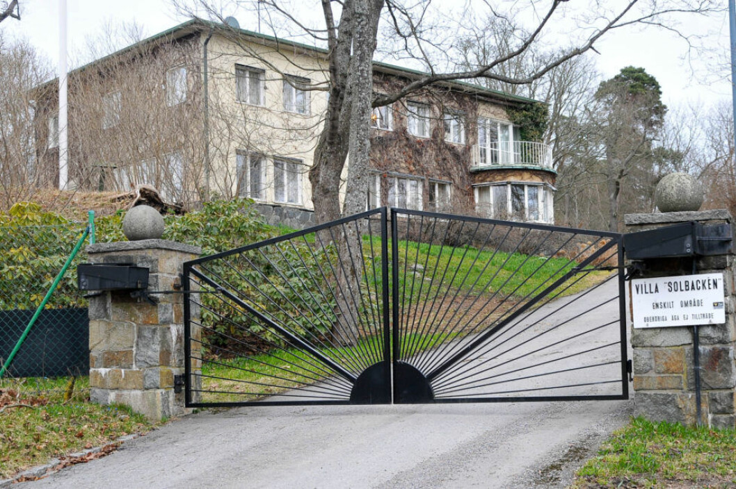 Villa Solbacken, som prins Carl Philip ärvde efter prins Bertil. Villa Solbacken, som prins Carl Philip ärvde efter prins Bertil.