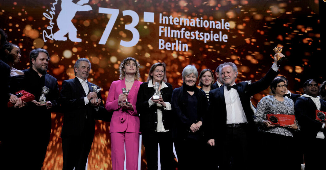 Vinnarna i Berlin, med Nicolas Philibert till höger. Guldbjörnen till fransk dokumentär