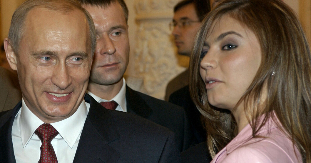 Vladimir Putin och Alina Kabajeva. Vladimir Putin och Alina Kabajeva.