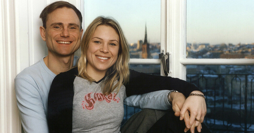 Peter och Sara har varit tillsammans länge. Här är en bild från 2002. Peter Wahlbeck och Sara Mazurs 2002.