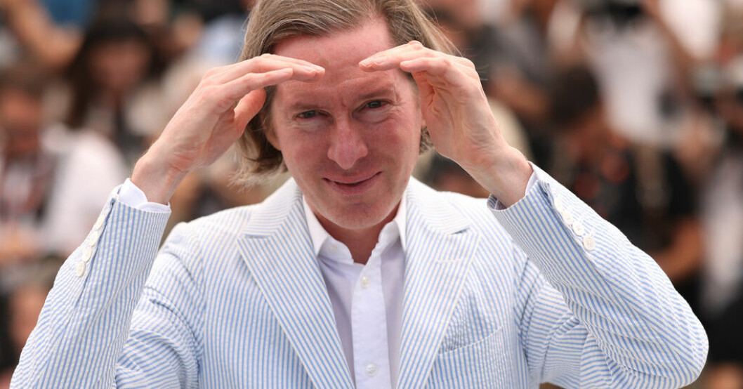 Wes Anderson är på plats på filmfestivalen i Cannes med tävlingsfilmen "Asteroid city". Wes Anderson – festivalens egen rockstjärna