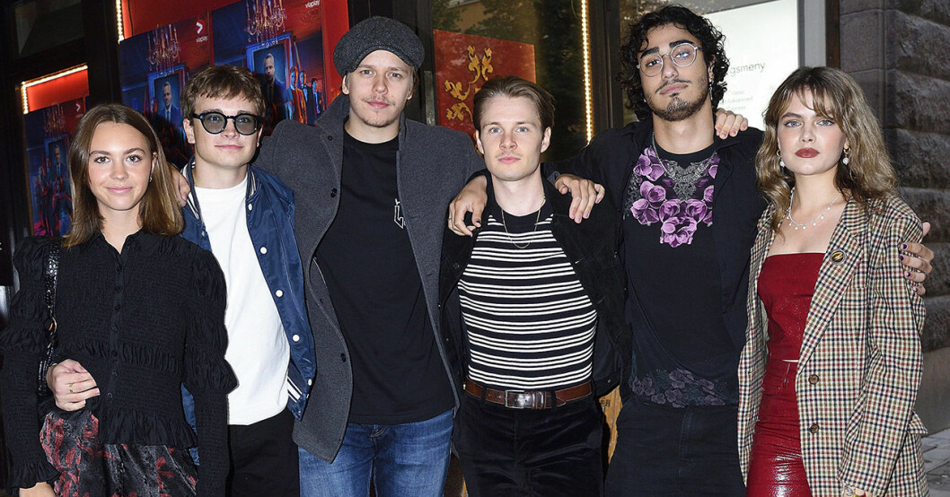 Amanda Lindh, Anton Forsdik, Valter Skarsgård, Filip Slotte, Tiam Miladi och Alva Bratt på förhandsvisningen av Zebrarummet. Amanda Lindh, Anton Forsdik, Valter Skarsgård, Filip Slotte, Tiam Miladi och Alva Bratt.